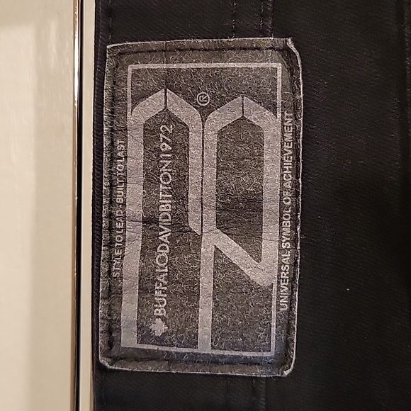 Slim cut Denim shorts - Picture 2 of 5